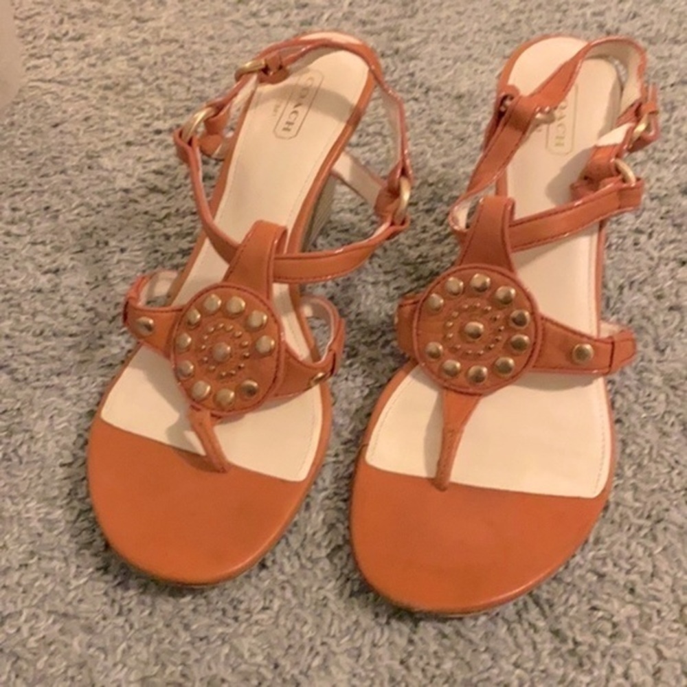 🎊HP🎊Coach Authentic Platforms - Picture 2 of 3